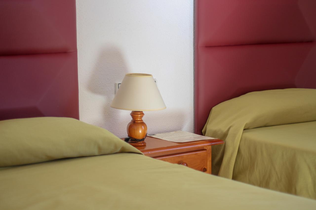 Hostal Esperanza Benajarafe Extérieur photo
