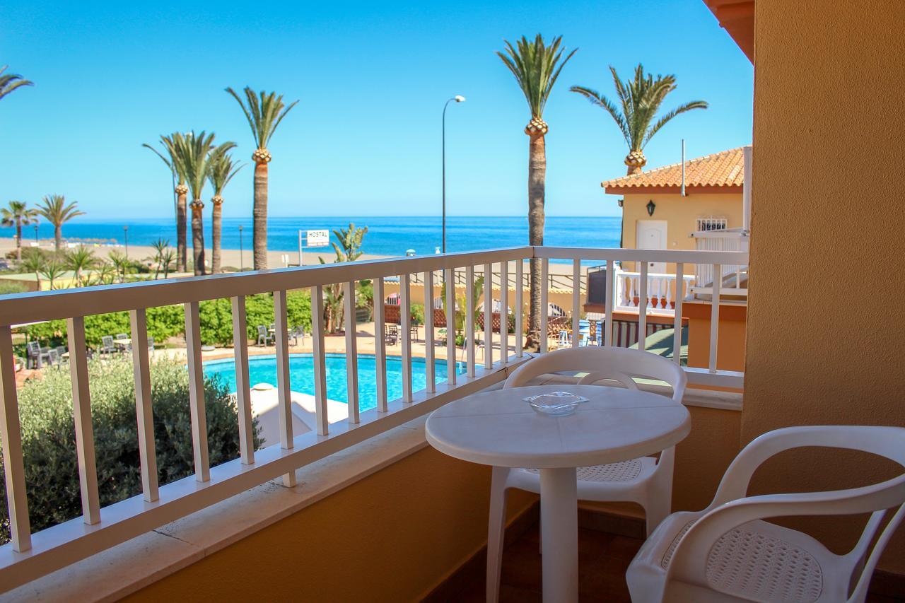 Hostal Esperanza Benajarafe Extérieur photo