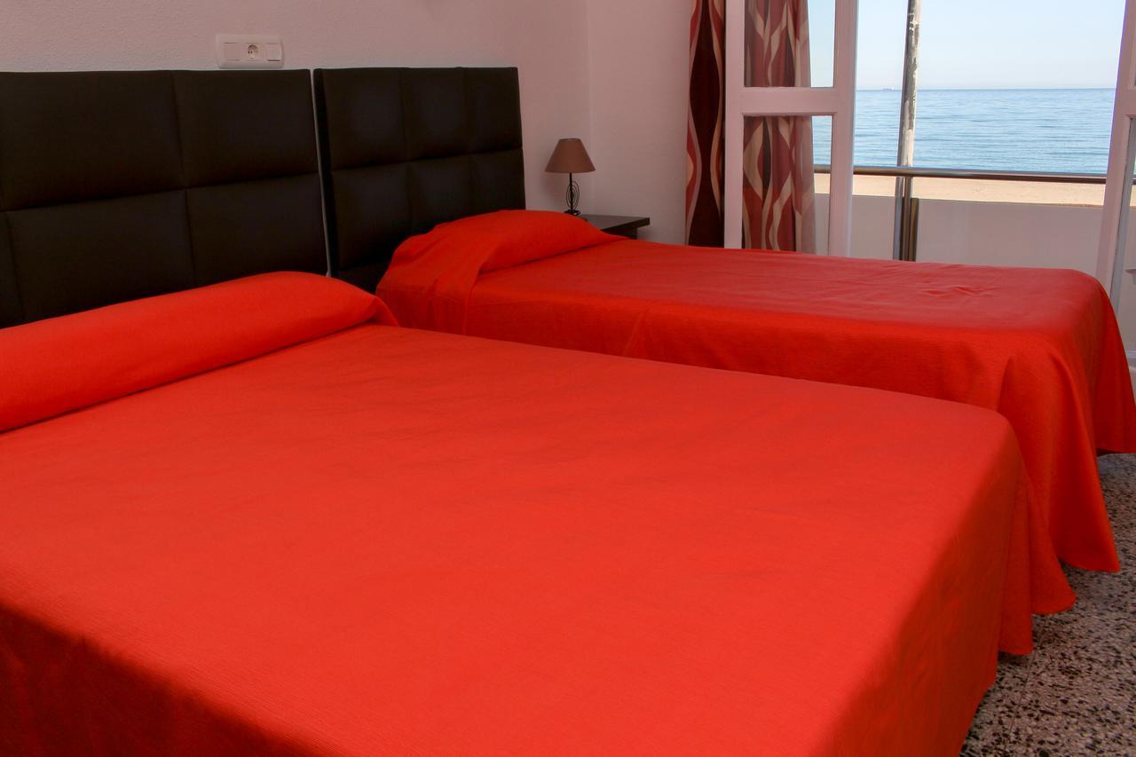 Hostal Esperanza Benajarafe Extérieur photo