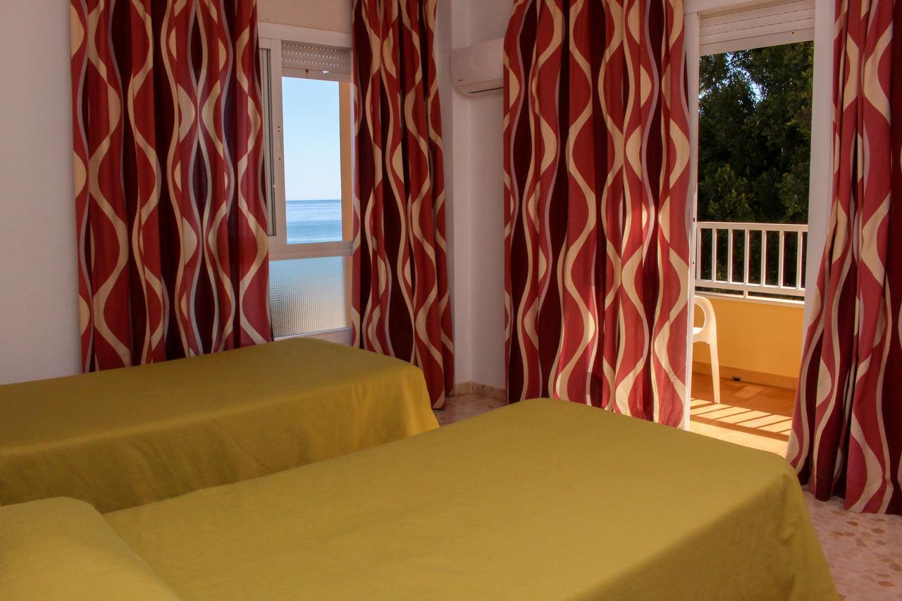 Hostal Esperanza Benajarafe Extérieur photo