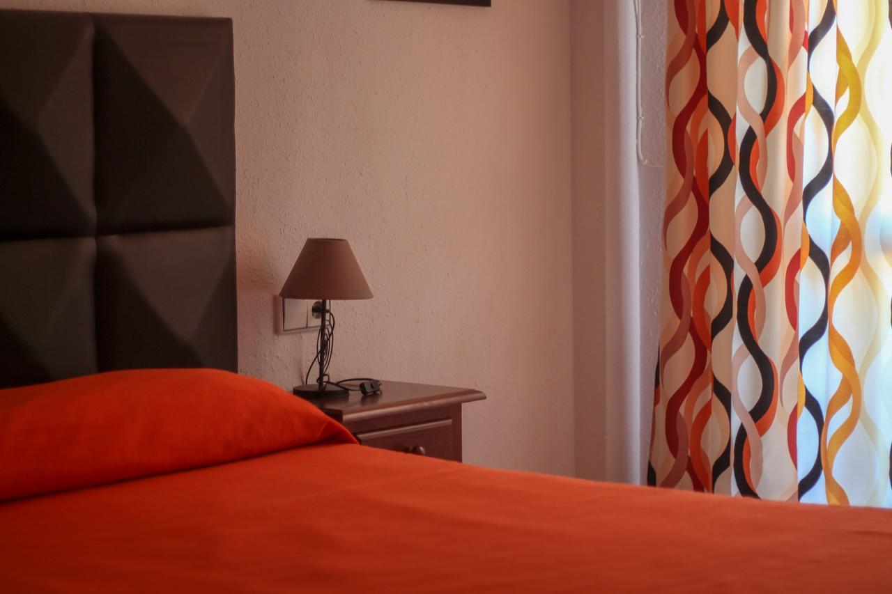 Hostal Esperanza Benajarafe Extérieur photo