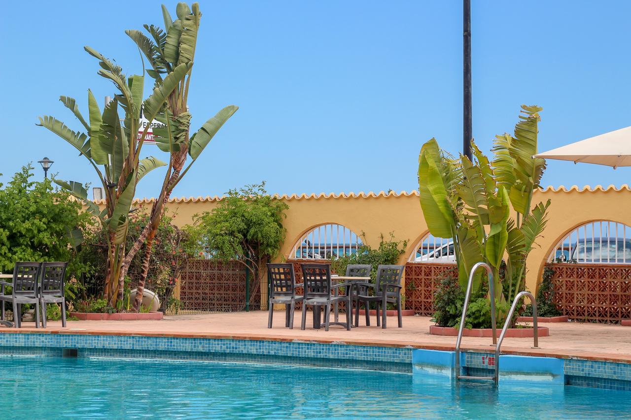 Hostal Esperanza Benajarafe Extérieur photo