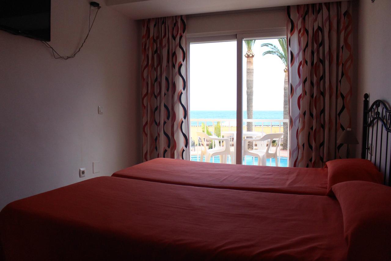 Hostal Esperanza Benajarafe Extérieur photo
