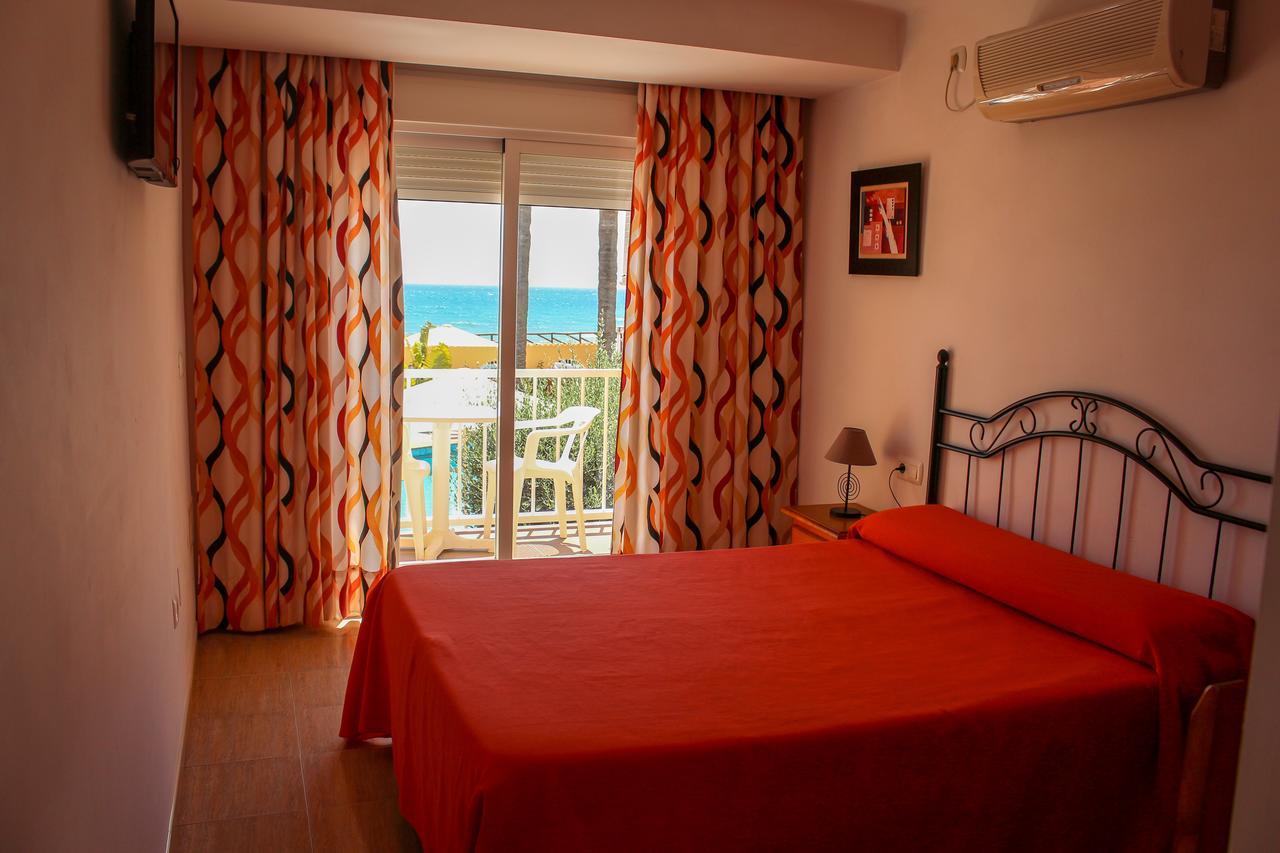 Hostal Esperanza Benajarafe Extérieur photo